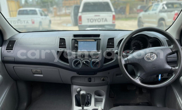 Buy Import Toyota Hilux White Car in Lilongwe in Malawi Buy Import Toyota Hilux White Car in Lilongwe in Malawi