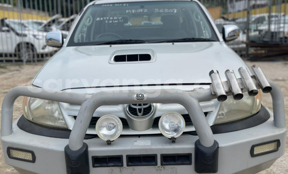 Buy Import Toyota Hilux Silver Car in Lilongwe in Malawi