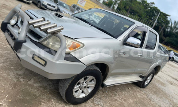 Buy Import Toyota Hilux Silver Car in Lilongwe in Malawi Buy Import Toyota Hilux Silver Car in Lilongwe in Malawi