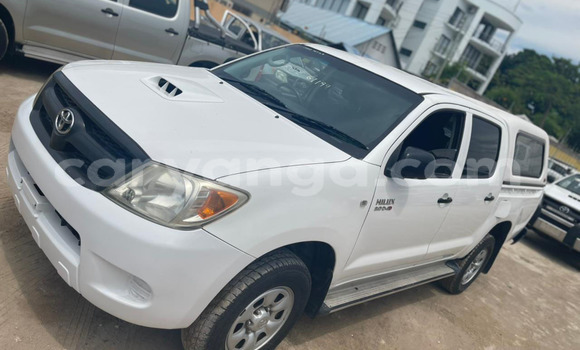 Buy Import Toyota Hilux White Car in Lilongwe in Malawi Buy Import Toyota Hilux White Car in Lilongwe in Malawi