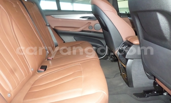 Nunua Ilio tumika BMW X5 White Gari ndani ya Blantyre nchini Malawi Nunua Ilio tumika BMW X5 White Gari ndani ya Blantyre nchini Malawi