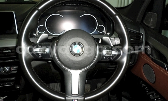 Nunua Ilio tumika BMW X5 White Gari ndani ya Blantyre nchini Malawi Nunua Ilio tumika BMW X5 White Gari ndani ya Blantyre nchini Malawi