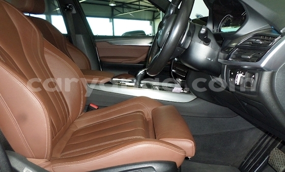 Nunua Ilio tumika BMW X5 White Gari ndani ya Blantyre nchini Malawi Nunua Ilio tumika BMW X5 White Gari ndani ya Blantyre nchini Malawi