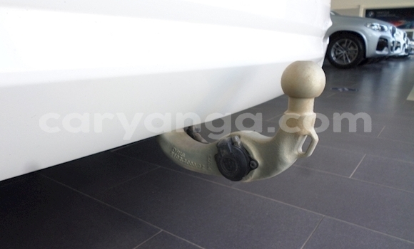 Nunua Ilio tumika BMW X5 White Gari ndani ya Blantyre nchini Malawi Nunua Ilio tumika BMW X5 White Gari ndani ya Blantyre nchini Malawi