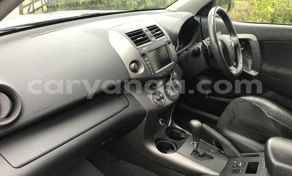 Nunua Ilio tumika Toyota RAV4 Black Gari ndani ya Blantyre nchini Malawi Nunua Ilio tumika Toyota RAV4 Black Gari ndani ya Blantyre nchini Malawi