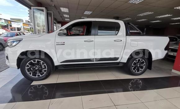 Nunua Ilio tumika Toyota Hilux White Gari ndani ya Blantyre nchini Malawi Nunua Ilio tumika Toyota Hilux White Gari ndani ya Blantyre nchini Malawi