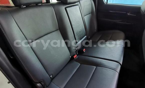 Nunua Ilio tumika Toyota Hilux White Gari ndani ya Blantyre nchini Malawi Nunua Ilio tumika Toyota Hilux White Gari ndani ya Blantyre nchini Malawi