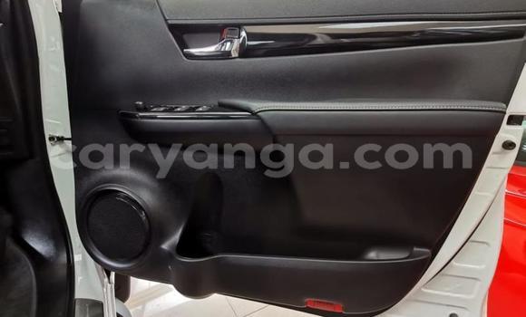 Nunua Ilio tumika Toyota Hilux White Gari ndani ya Blantyre nchini Malawi Nunua Ilio tumika Toyota Hilux White Gari ndani ya Blantyre nchini Malawi