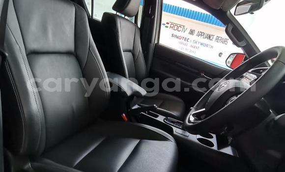 Nunua Ilio tumika Toyota Hilux White Gari ndani ya Blantyre nchini Malawi Nunua Ilio tumika Toyota Hilux White Gari ndani ya Blantyre nchini Malawi