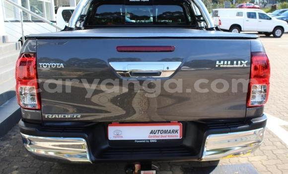 Nunua Ilio tumika Toyota Hilux Silver Gari ndani ya Blantyre nchini Malawi Nunua Ilio tumika Toyota Hilux Silver Gari ndani ya Blantyre nchini Malawi