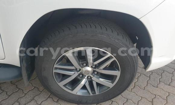 Acheter Occasion Voiture Toyota Hilux Blanc à Blantyre, Malawi Acheter Occasion Voiture Toyota Hilux Blanc à Blantyre, Malawi