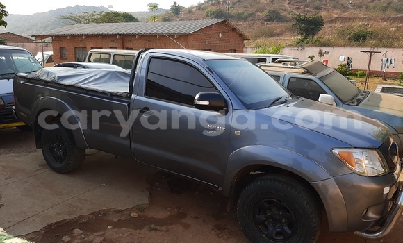 Buy Used Toyota Hilux Silver Car in Blantyre in Malawi