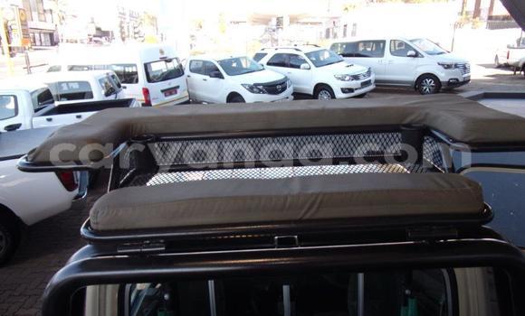 Nunua Ilio tumika Toyota Land Cruiser Beige Gari ndani ya Blantyre nchini Malawi Nunua Ilio tumika Toyota Land Cruiser Beige Gari ndani ya Blantyre nchini Malawi