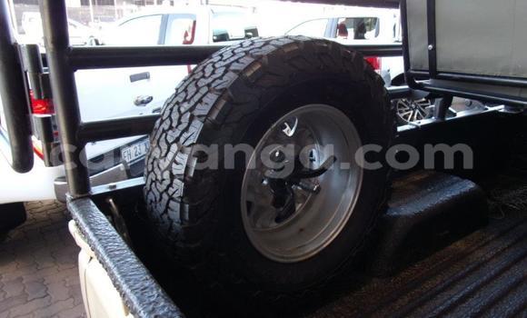 Nunua Ilio tumika Toyota Land Cruiser Beige Gari ndani ya Blantyre nchini Malawi Nunua Ilio tumika Toyota Land Cruiser Beige Gari ndani ya Blantyre nchini Malawi