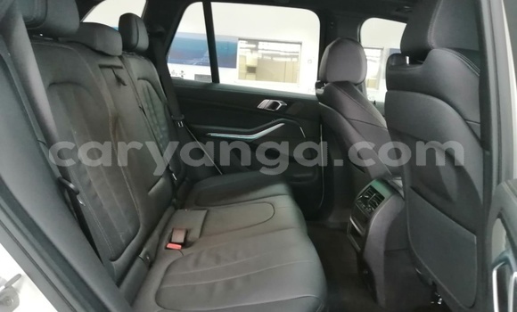 Nunua Ilio tumika BMW X5 White Gari ndani ya Blantyre nchini Malawi Nunua Ilio tumika BMW X5 White Gari ndani ya Blantyre nchini Malawi