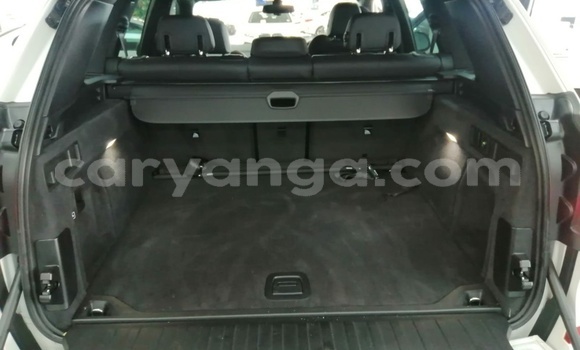 Nunua Ilio tumika BMW X5 White Gari ndani ya Blantyre nchini Malawi Nunua Ilio tumika BMW X5 White Gari ndani ya Blantyre nchini Malawi