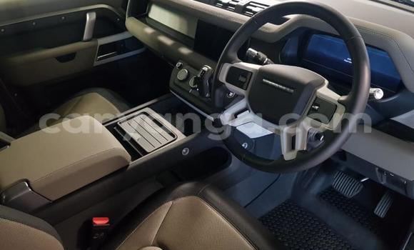 Nunua Ilio tumika Land Rover Defender Beige Gari ndani ya Blantyre nchini Malawi Nunua Ilio tumika Land Rover Defender Beige Gari ndani ya Blantyre nchini Malawi