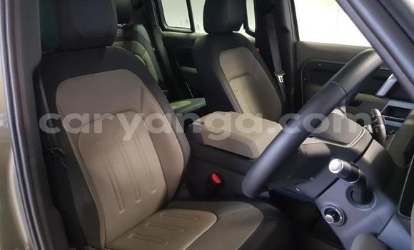Nunua Ilio tumika Land Rover Defender Beige Gari ndani ya Blantyre nchini Malawi Nunua Ilio tumika Land Rover Defender Beige Gari ndani ya Blantyre nchini Malawi