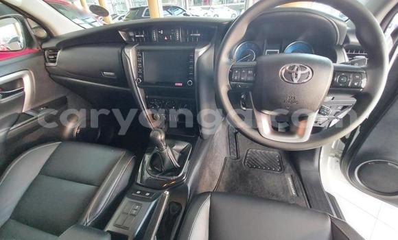 Nunua Ilio tumika Toyota Fortuner White Gari ndani ya Blantyre nchini Malawi Nunua Ilio tumika Toyota Fortuner White Gari ndani ya Blantyre nchini Malawi