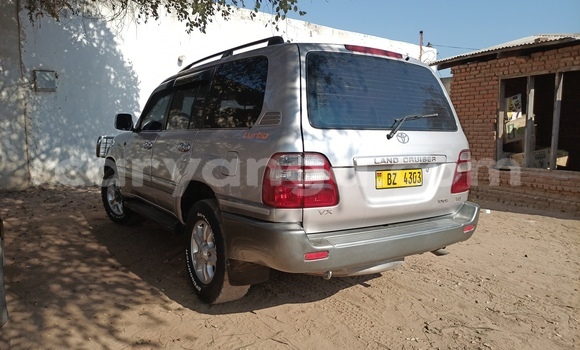 Buy Used Toyota Land Cruiser Silver Car in Mangochi in Malawi Buy Used Toyota Land Cruiser Silver Car in Mangochi in Malawi