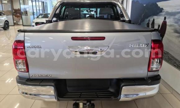 Nunua Ilio tumika Toyota Hilux Silver Gari ndani ya Chikwawa nchini Chikwawa Nunua Ilio tumika Toyota Hilux Silver Gari ndani ya Chikwawa nchini Chikwawa