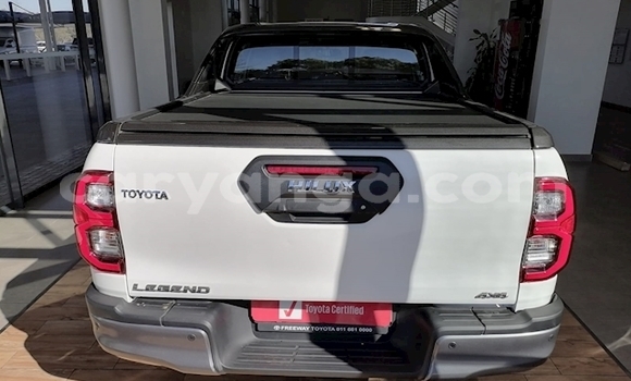 Nunua Ilio tumika Toyota Hilux White Gari ndani ya Blantyre nchini Malawi Nunua Ilio tumika Toyota Hilux White Gari ndani ya Blantyre nchini Malawi