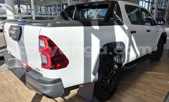 Nunua Ilio tumika Toyota Hilux White Gari ndani ya Blantyre nchini Malawi Nunua Ilio tumika Toyota Hilux White Gari ndani ya Blantyre nchini Malawi
