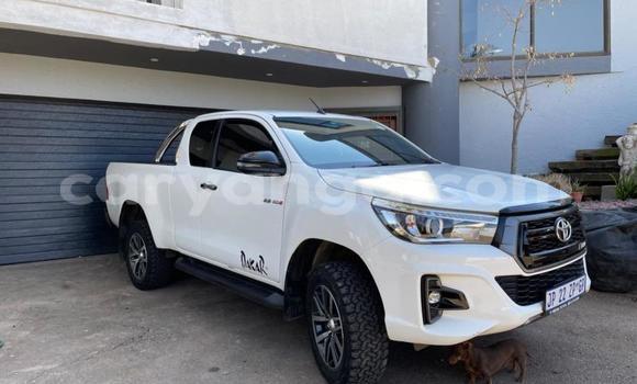 Nunua Ilio tumika Toyota Hilux White Gari ndani ya Blantyre nchini Malawi Nunua Ilio tumika Toyota Hilux White Gari ndani ya Blantyre nchini Malawi