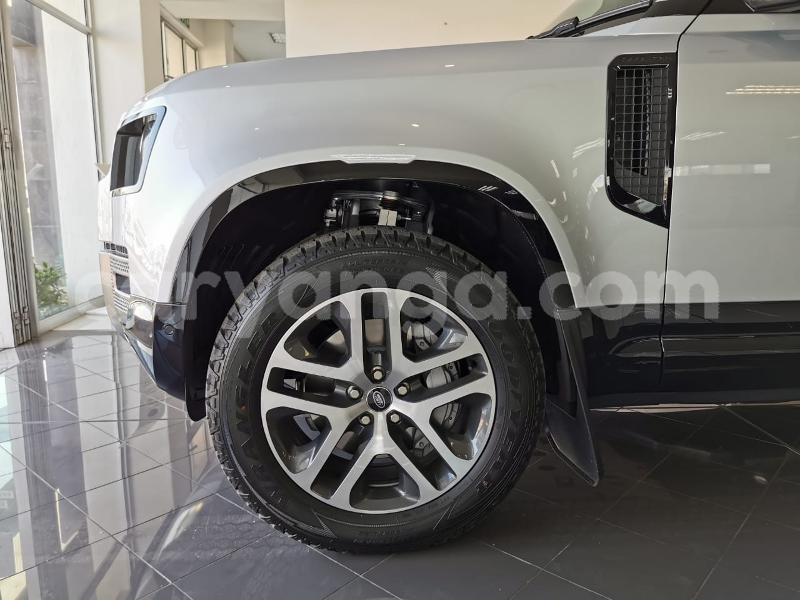 Big with watermark land rover defender malawi blantyre 10105