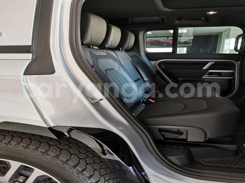 Big with watermark land rover defender malawi blantyre 10105