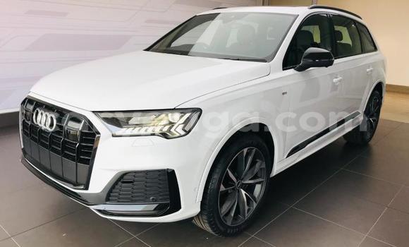 Buy Used Audi Q7 White Car in Blantyre in Malawi