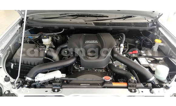 Nunua Ilio tumika Isuzu D–MAX Silver Gari ndani ya Blantyre nchini Malawi Nunua Ilio tumika Isuzu D–MAX Silver Gari ndani ya Blantyre nchini Malawi