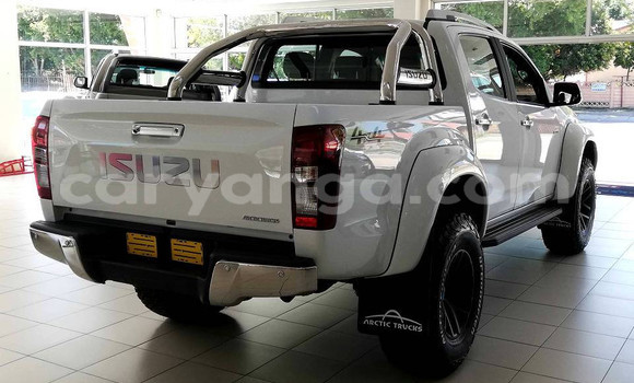 Nunua Ilio tumika Isuzu D–MAX White Gari ndani ya Blantyre nchini Malawi Nunua Ilio tumika Isuzu D–MAX White Gari ndani ya Blantyre nchini Malawi