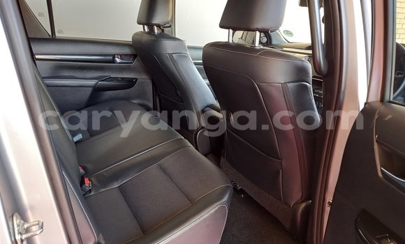 Nunua Ilio tumika Toyota Hilux Silver Gari ndani ya Blantyre nchini Malawi Nunua Ilio tumika Toyota Hilux Silver Gari ndani ya Blantyre nchini Malawi