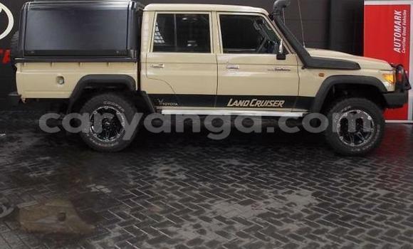 Nunua Ilio tumika Toyota Land Cruiser Beige Gari ndani ya Blantyre nchini Malawi Nunua Ilio tumika Toyota Land Cruiser Beige Gari ndani ya Blantyre nchini Malawi