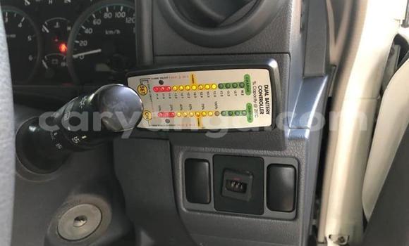 Nunua Ilio tumika Toyota Land Cruiser White Gari ndani ya Blantyre nchini Malawi Nunua Ilio tumika Toyota Land Cruiser White Gari ndani ya Blantyre nchini Malawi