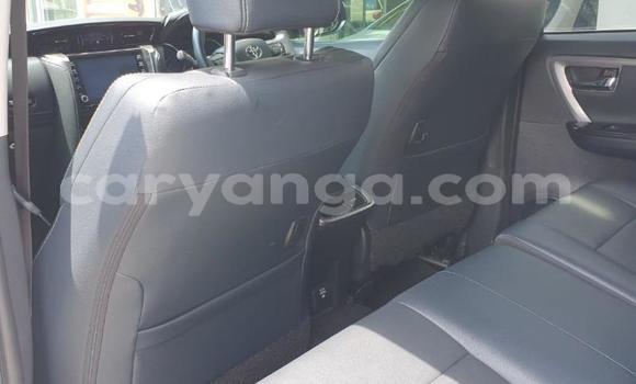 Nunua Ilio tumika Toyota Fortuner Silver Gari ndani ya Blantyre nchini Malawi Nunua Ilio tumika Toyota Fortuner Silver Gari ndani ya Blantyre nchini Malawi