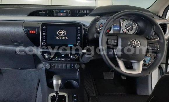 Nunua Ilio tumika Toyota Hilux White Gari ndani ya Blantyre nchini Malawi Nunua Ilio tumika Toyota Hilux White Gari ndani ya Blantyre nchini Malawi