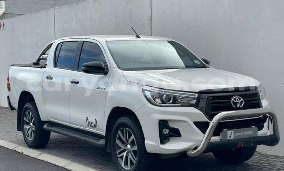 Nunua Ilio tumika Toyota Hilux White Gari ndani ya Blantyre nchini Malawi Nunua Ilio tumika Toyota Hilux White Gari ndani ya Blantyre nchini Malawi