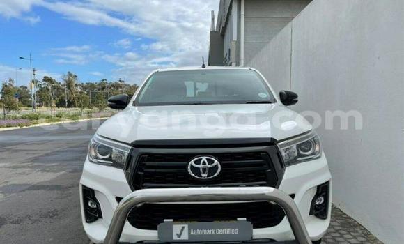 Nunua Ilio tumika Toyota Hilux White Gari ndani ya Blantyre nchini Malawi Nunua Ilio tumika Toyota Hilux White Gari ndani ya Blantyre nchini Malawi