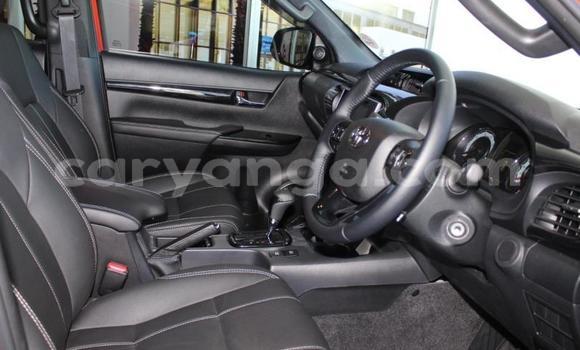 Nunua Ilio tumika Toyota Hilux Red Gari ndani ya Blantyre nchini Malawi Nunua Ilio tumika Toyota Hilux Red Gari ndani ya Blantyre nchini Malawi