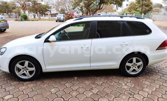 Nunua Ilio tumika Volkswagen Golf White Gari ndani ya Lilongwe nchini Malawi Nunua Ilio tumika Volkswagen Golf White Gari ndani ya Lilongwe nchini Malawi