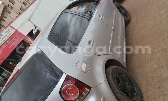 Nunua Ilio tumika Volkswagen Polo Silver Gari ndani ya Lilongwe nchini Malawi Nunua Ilio tumika Volkswagen Polo Silver Gari ndani ya Lilongwe nchini Malawi