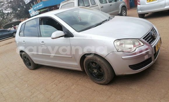 Nunua Ilio tumika Volkswagen Polo Silver Gari ndani ya Lilongwe nchini Malawi Nunua Ilio tumika Volkswagen Polo Silver Gari ndani ya Lilongwe nchini Malawi