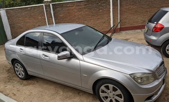 Nunua Ilio tumika Mercedes‒Benz C–Class Silver Gari ndani ya Lilongwe nchini Malawi Nunua Ilio tumika Mercedes‒Benz C–Class Silver Gari ndani ya Lilongwe nchini Malawi
