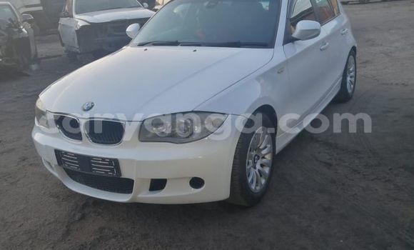 Nunua Ilio tumika BMW 1-Series White Gari ndani ya Blantyre nchini Malawi Nunua Ilio tumika BMW 1-Series White Gari ndani ya Blantyre nchini Malawi