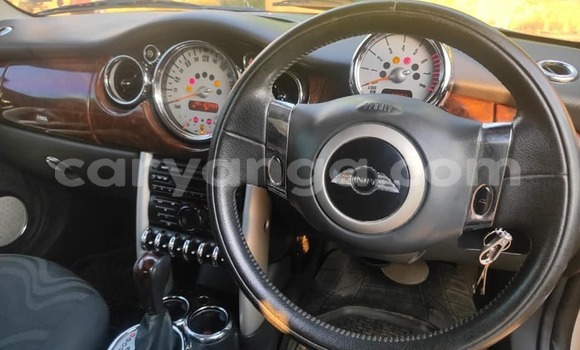Nunua Ilio tumika Mini Cooper S clubman White Gari ndani ya Blantyre nchini Malawi Nunua Ilio tumika Mini Cooper S clubman White Gari ndani ya Blantyre nchini Malawi