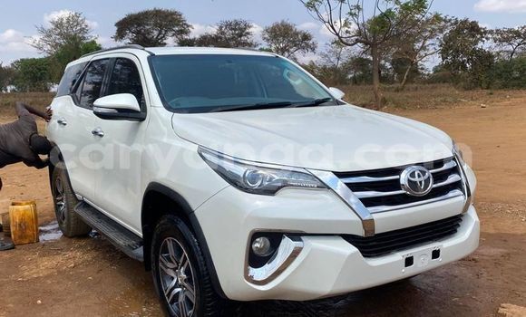 Buy Used Toyota Fortuner White Car in Lilongwe in Malawi Buy Used Toyota Fortuner White Car in Lilongwe in Malawi