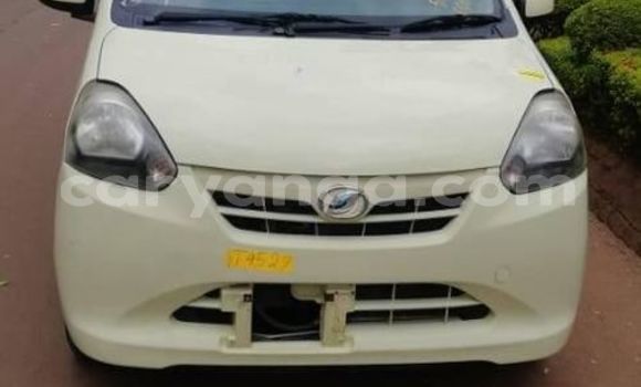 Buy Used Daihatsu Mira White Car in Lilongwe in Malawi Buy Used Daihatsu Mira White Car in Lilongwe in Malawi