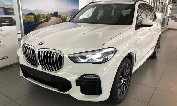 Nunua Ilio tumika BMW X5 M White Gari ndani ya Blantyre nchini Malawi Nunua Ilio tumika BMW X5 M White Gari ndani ya Blantyre nchini Malawi